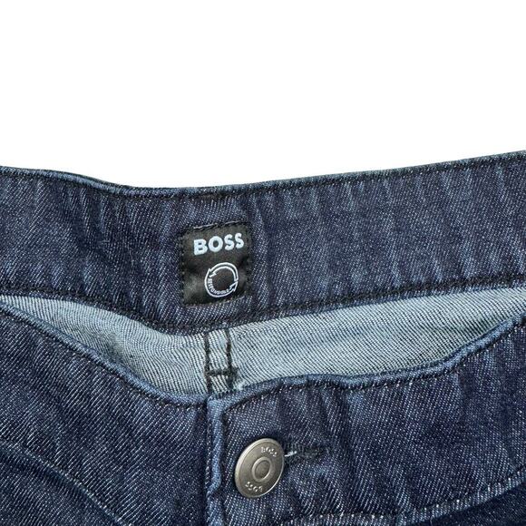 Boss Lightweight Candiani Straight-Leg Dark Wash Denim Jeans Men's Size 46/32 - Picture 5 of 10